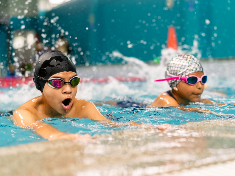 Cómo una buena organización de las actividades acuáticas ayuda a prevenir riesgos, mejorar la experiencia de los usuarios y convertir una piscina en un espacio más seguro y mejor aprovechado