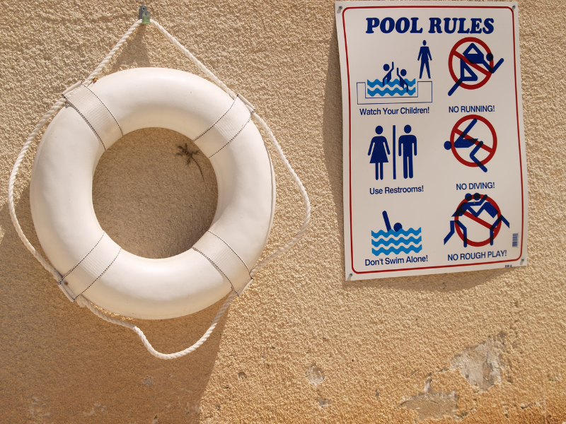 Seguridad en piscinas: consejos esenciales para disfrutar de un entorno tranquilo